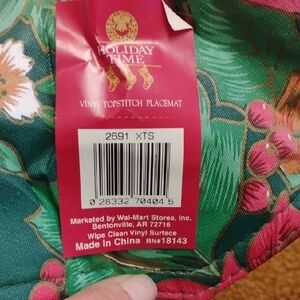 Holiday Time Vinyl Topstitch Placemat - Green and Red